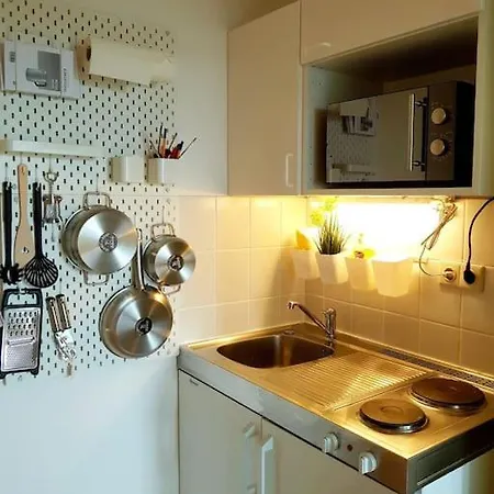 Gemuetliches 1-zi Studio, Balkon, U-bahn Naehe * Nürnberg